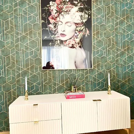 Apartment Alphaville 96 *